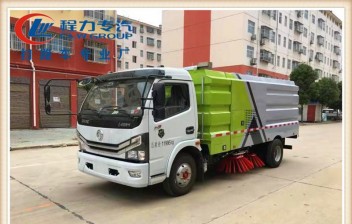 大多利卡国六型扫路车